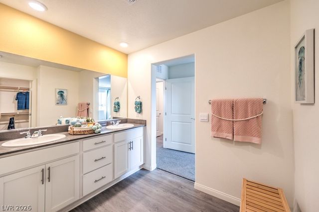 1084 Peacock Plume Street, Henderson, NV 89011