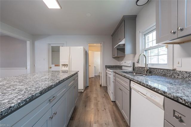 4132 Dock Landing RD, Chesapeake, VA 23321