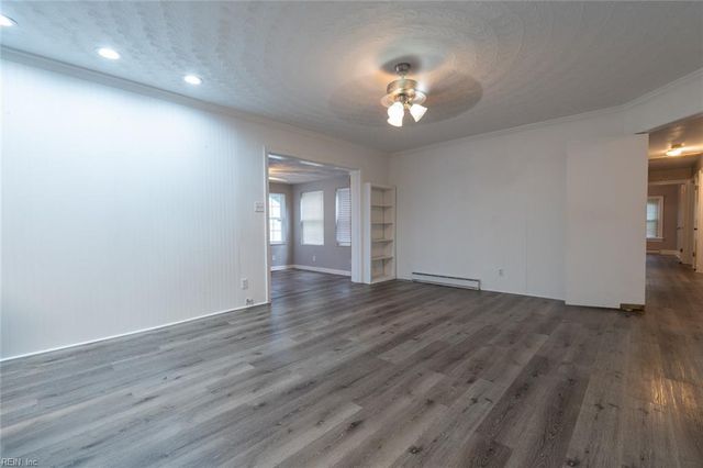 4132 Dock Landing RD, Chesapeake, VA 23321