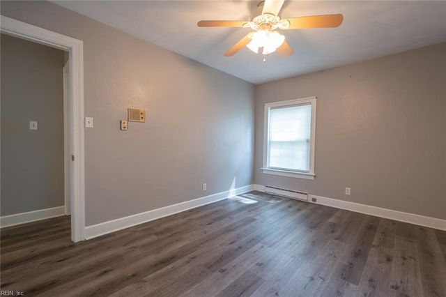 4132 Dock Landing RD, Chesapeake, VA 23321