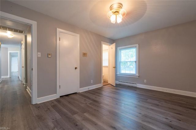 4132 Dock Landing RD, Chesapeake, VA 23321