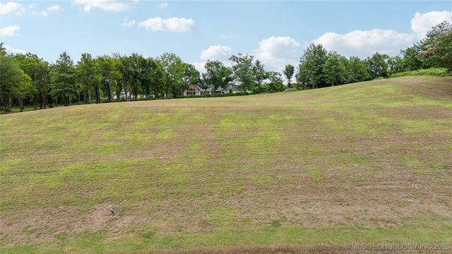 10931 S 216th East Avenue, Broken Arrow, OK 74014