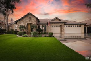 13502 Coco Palm Court, Bakersfield, CA 93314