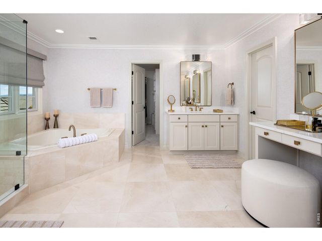 11877 W Yale Pl, Lakewood, CO 80228