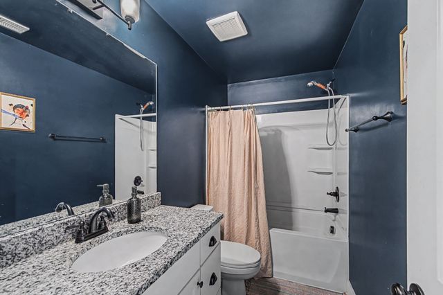 2009 Village Park Cir, Old Hickory, TN 37138