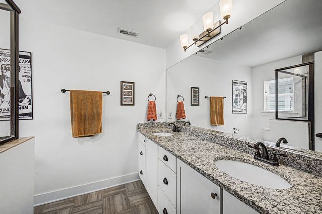 2009 Village Park Cir, Old Hickory, TN 37138