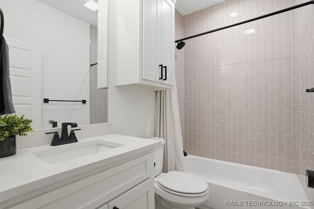 1616 W 114th Street, Jenks, OK 74037