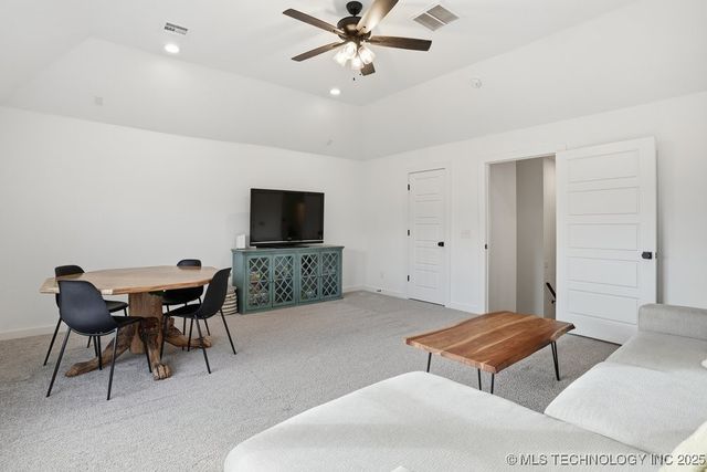 1616 W 114th Street, Jenks, OK 74037