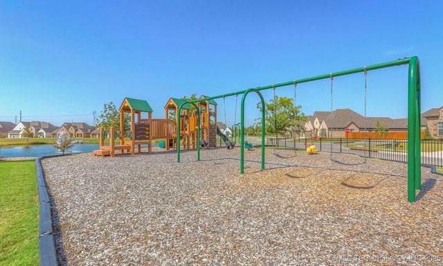 1616 W 114th Street, Jenks, OK 74037