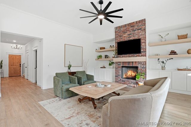 1616 W 114th Street, Jenks, OK 74037