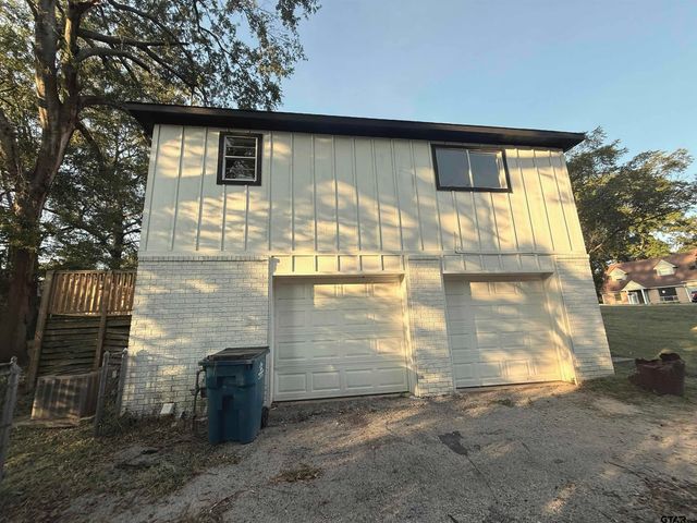 201 N Meadowbrook, Overton, TX 75684