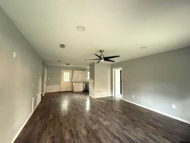 201 N Meadowbrook, Overton, TX 75684