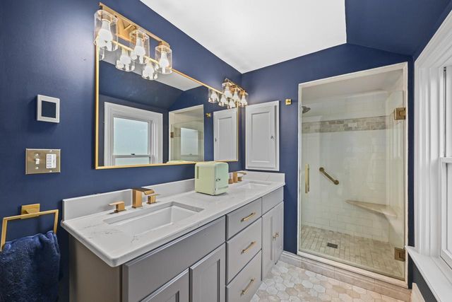 653 75th STREET, Wauwatosa, WI 53213