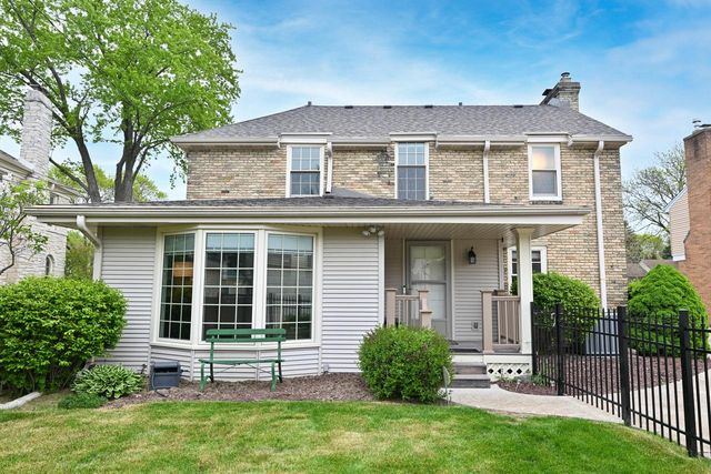 653 75th STREET, Wauwatosa, WI 53213