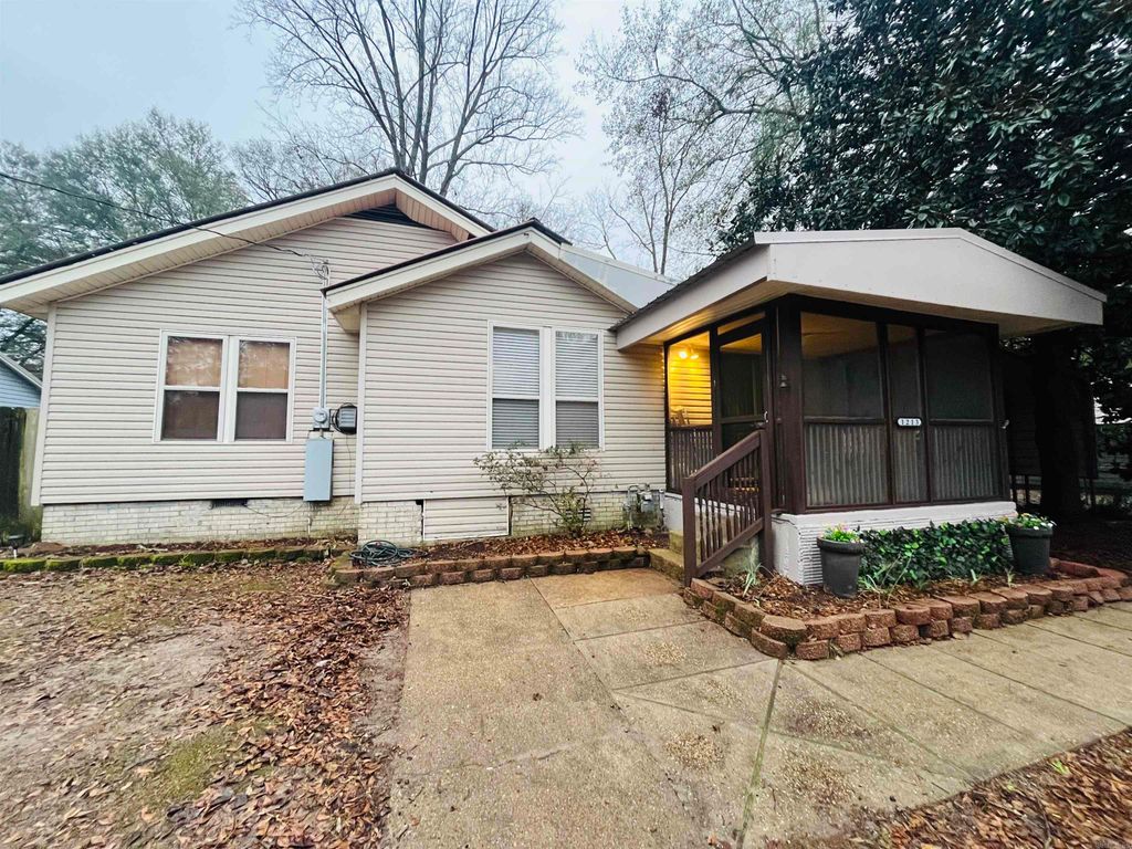 1213 McHenry Street, Malvern, AR 72104