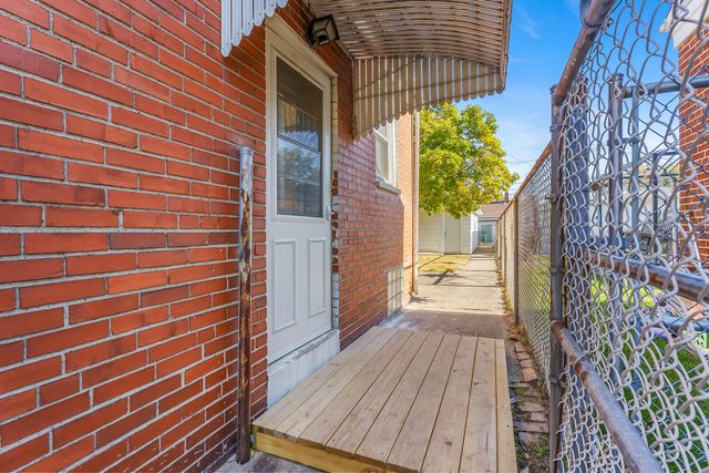 5421 Birch Avenue, Hammond, IN 46320