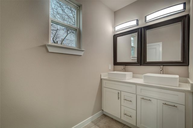 1505 Division Street, Commerce, TX 75428