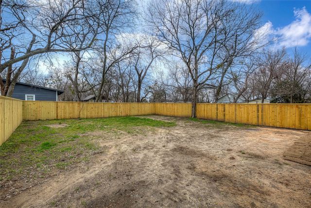 1505 Division Street, Commerce, TX 75428
