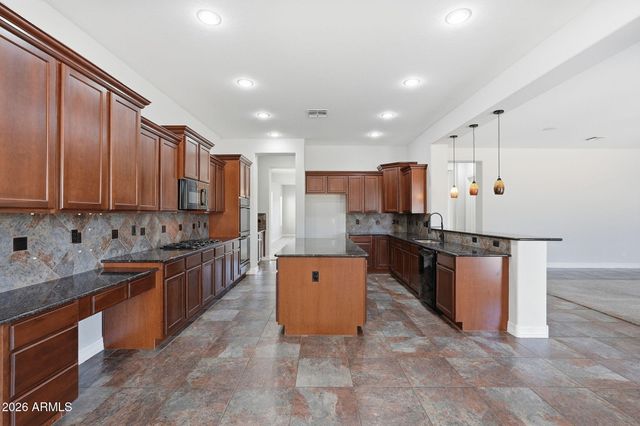 18614 W MARSHALL Avenue, Litchfield Park, AZ 85340