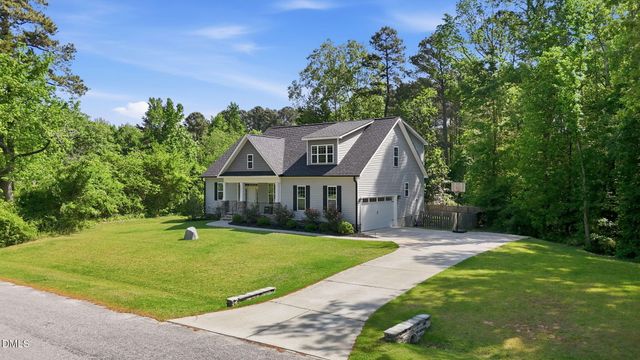 211 Long Street, Fuquay Varina, NC 27526