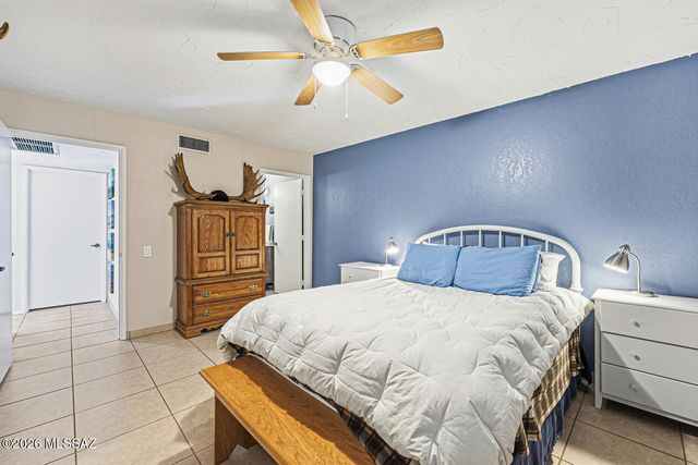 361 N Calle De Las Profetas, Green Valley, AZ 85614