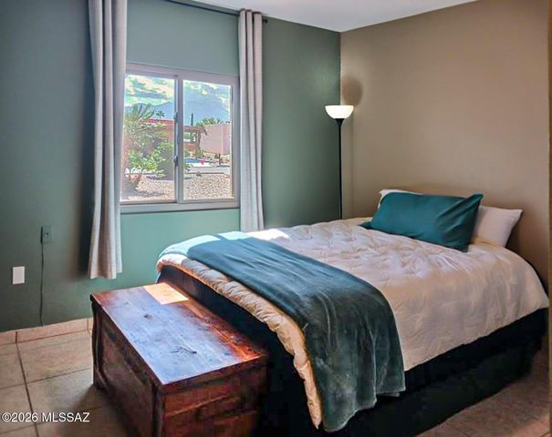 361 N Calle De Las Profetas, Green Valley, AZ 85614