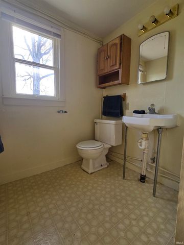 100-103 Market St. Street, Williamsport, IN 47993