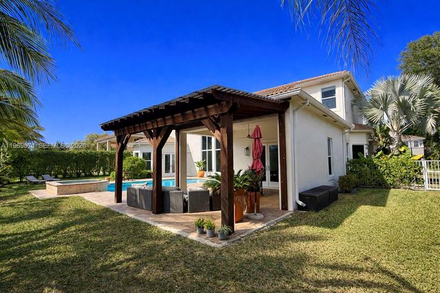 12486 World Cup Lane, Wellington, FL 33414