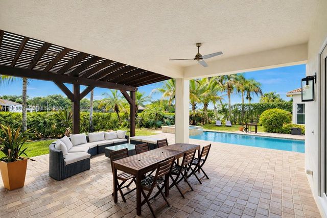 12486 World Cup Lane, Wellington, FL 33414