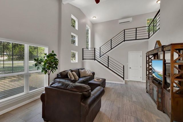 3055 Lakeview DR, Canyon Lake, TX 78133