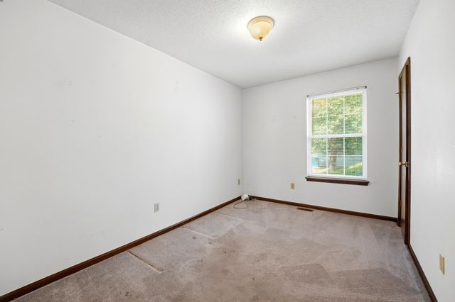 4914 ORCHARD LN, Columbia, MO 65202