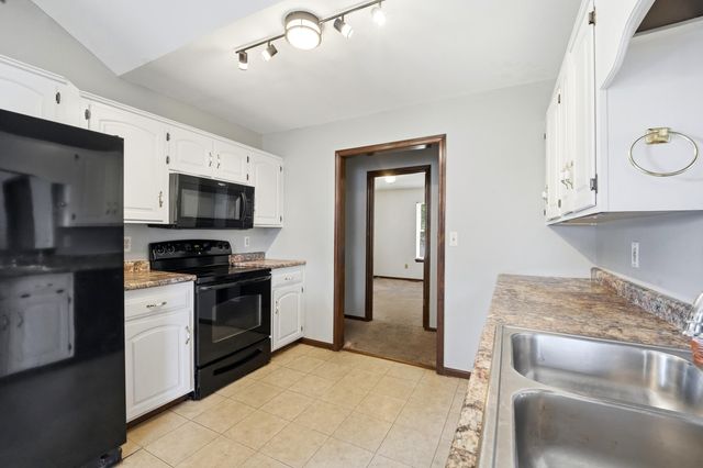 4914 ORCHARD LN, Columbia, MO 65202