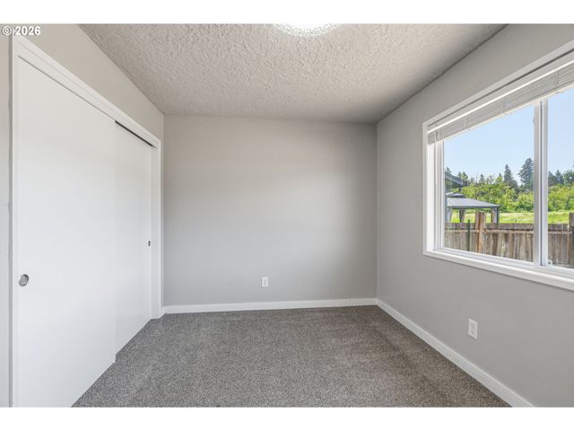 411 BRIERWOOD Ct, Castle Rock, WA 98611