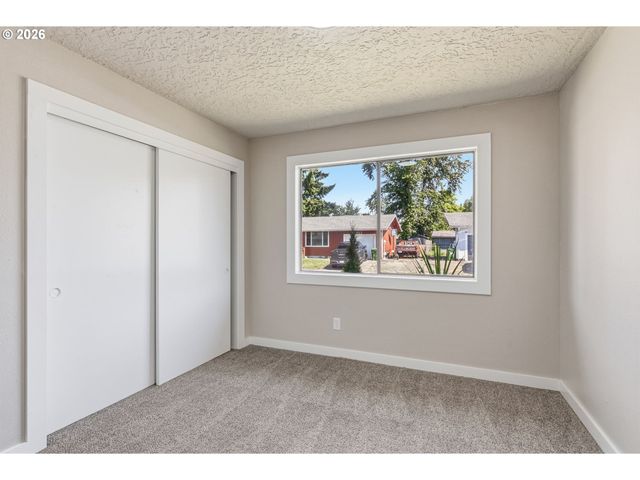 411 BRIERWOOD Ct, Castle Rock, WA 98611