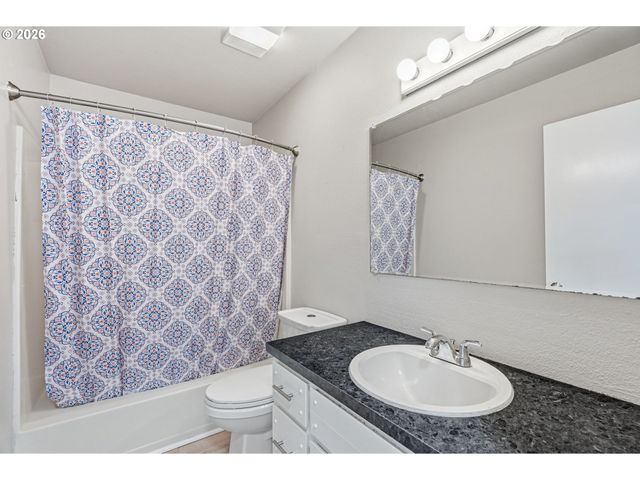 411 BRIERWOOD Ct, Castle Rock, WA 98611
