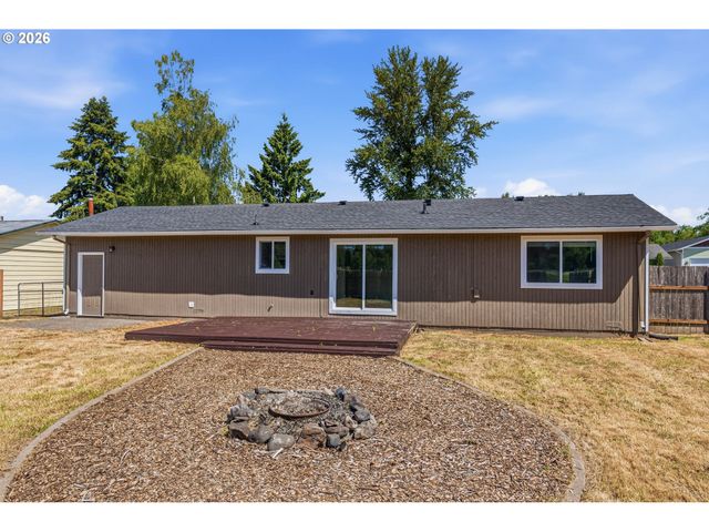 411 BRIERWOOD Ct, Castle Rock, WA 98611