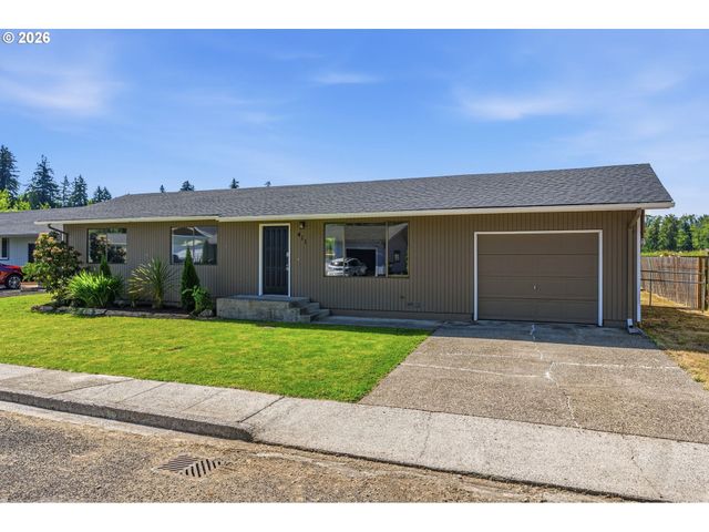 411 BRIERWOOD Ct, Castle Rock, WA 98611
