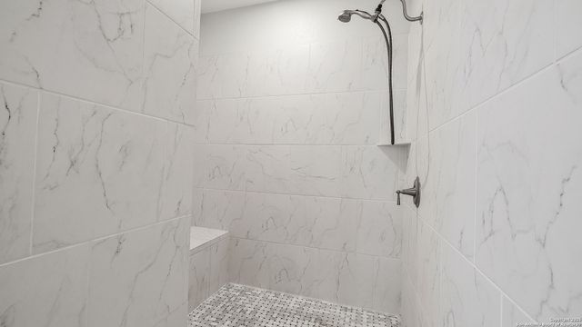 961 N. Academy, New Braunfels, TX 78130