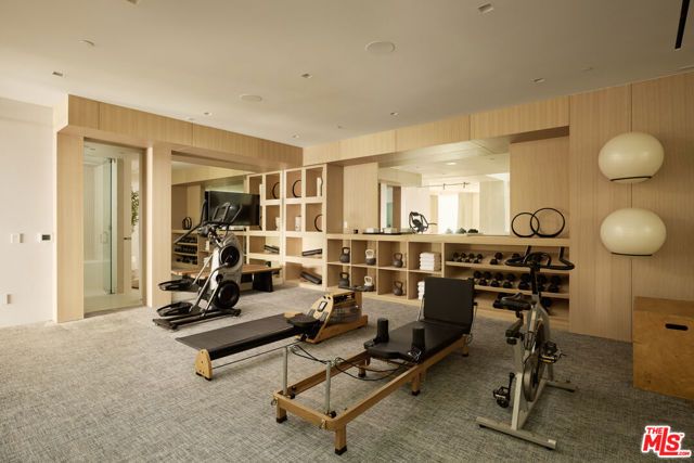 1615 Blue Jay Way, West Hollywood, CA 90069