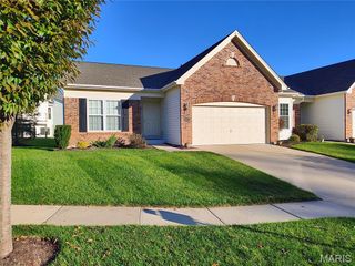 160 New Holland Drive, Chesterfield, MO 63017