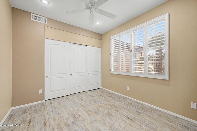 17676 N COCONINO Drive, Surprise, AZ 85374