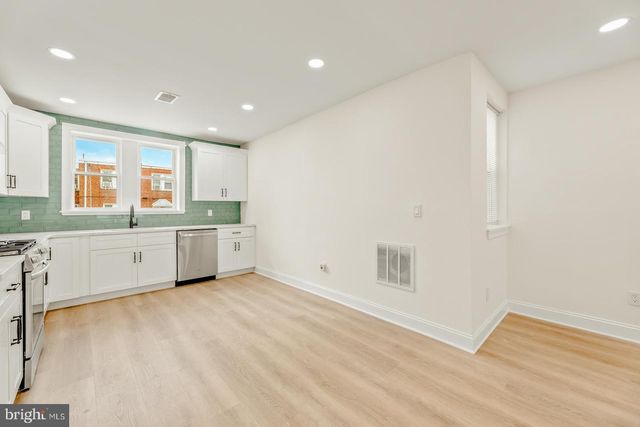 3315 CHIPPENDALE AVE, Philadelphia, PA 19136