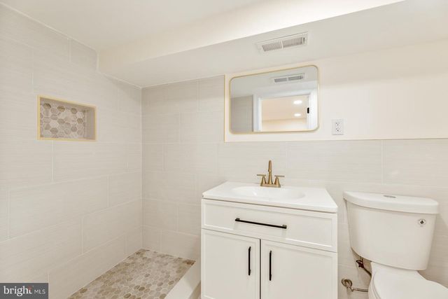 3315 CHIPPENDALE AVE, Philadelphia, PA 19136