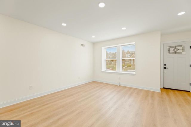3315 CHIPPENDALE AVE, Philadelphia, PA 19136