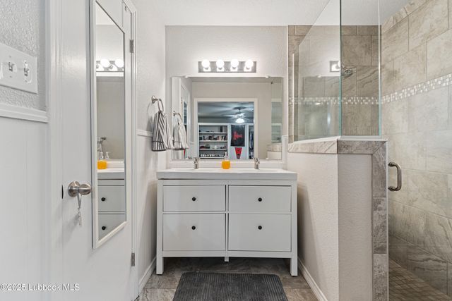 6005 Oxford Avenue, Lubbock, TX 79413