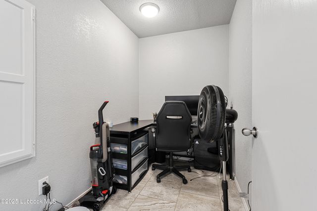 6005 Oxford Avenue, Lubbock, TX 79413