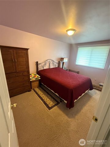 26616 18th Place S, Des Moines, WA 98198