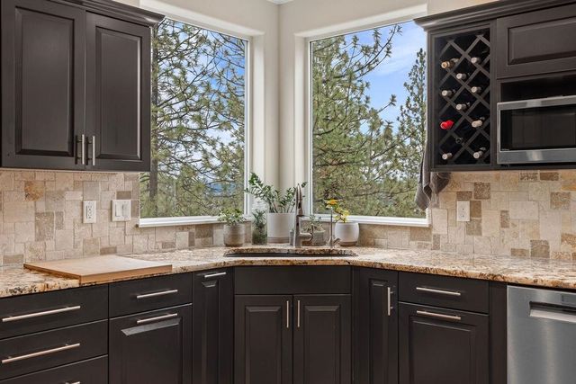 4125 S Suncrest Ln, Veradale, WA 99037