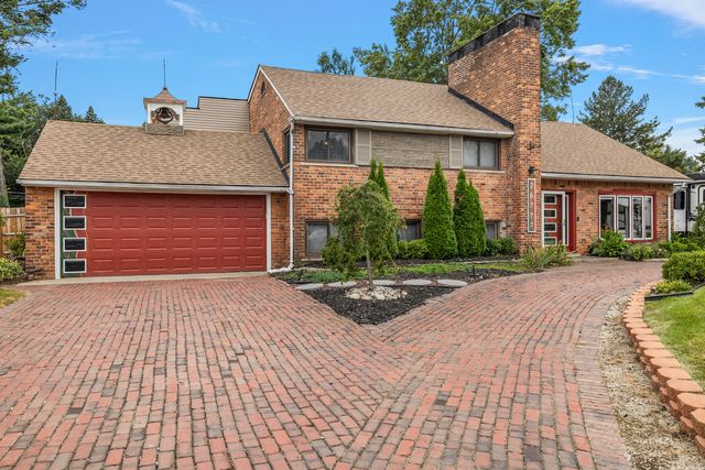 26777 Ross Drive, Redford Charter Twp, MI 48239