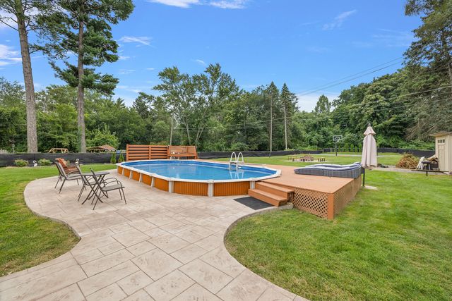 26777 Ross Drive, Redford Charter Twp, MI 48239